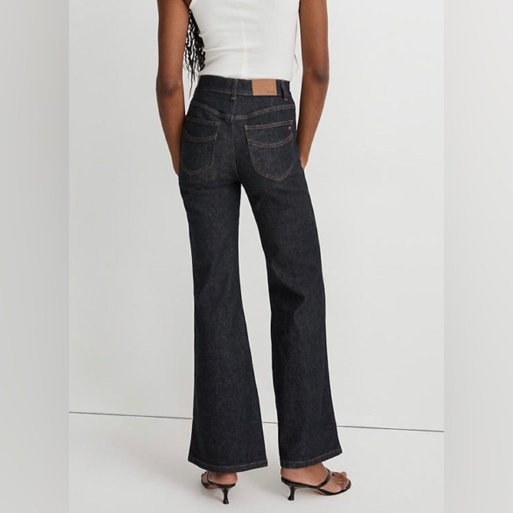 Madewell 11" High-Rise Flare Jeans in Durland Wash